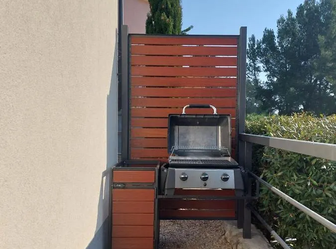 Gavza Luna Apartman *