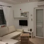 Gavza Luna Apartament Cres